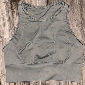 Lululemon sports bra size 6